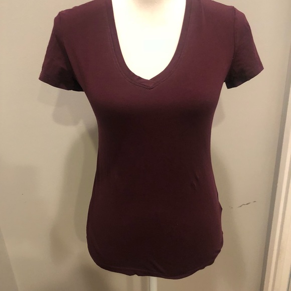 Maroon Banana Republic V-Neck - Picture 1 of 1